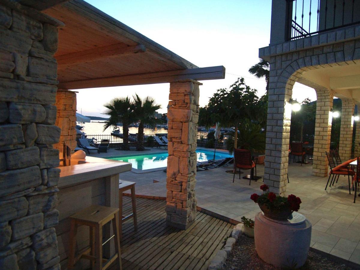 Papalina Rab Town